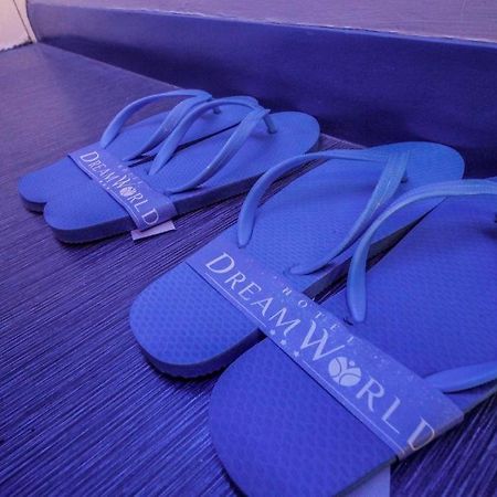 Hotel Dream World Araneta Cubao Quezon City Zewnętrze zdjęcie